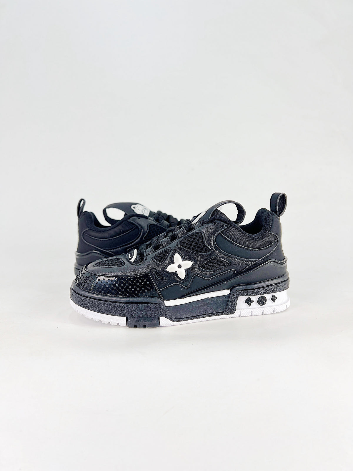 LV Skate Sneaker Black White – side profile