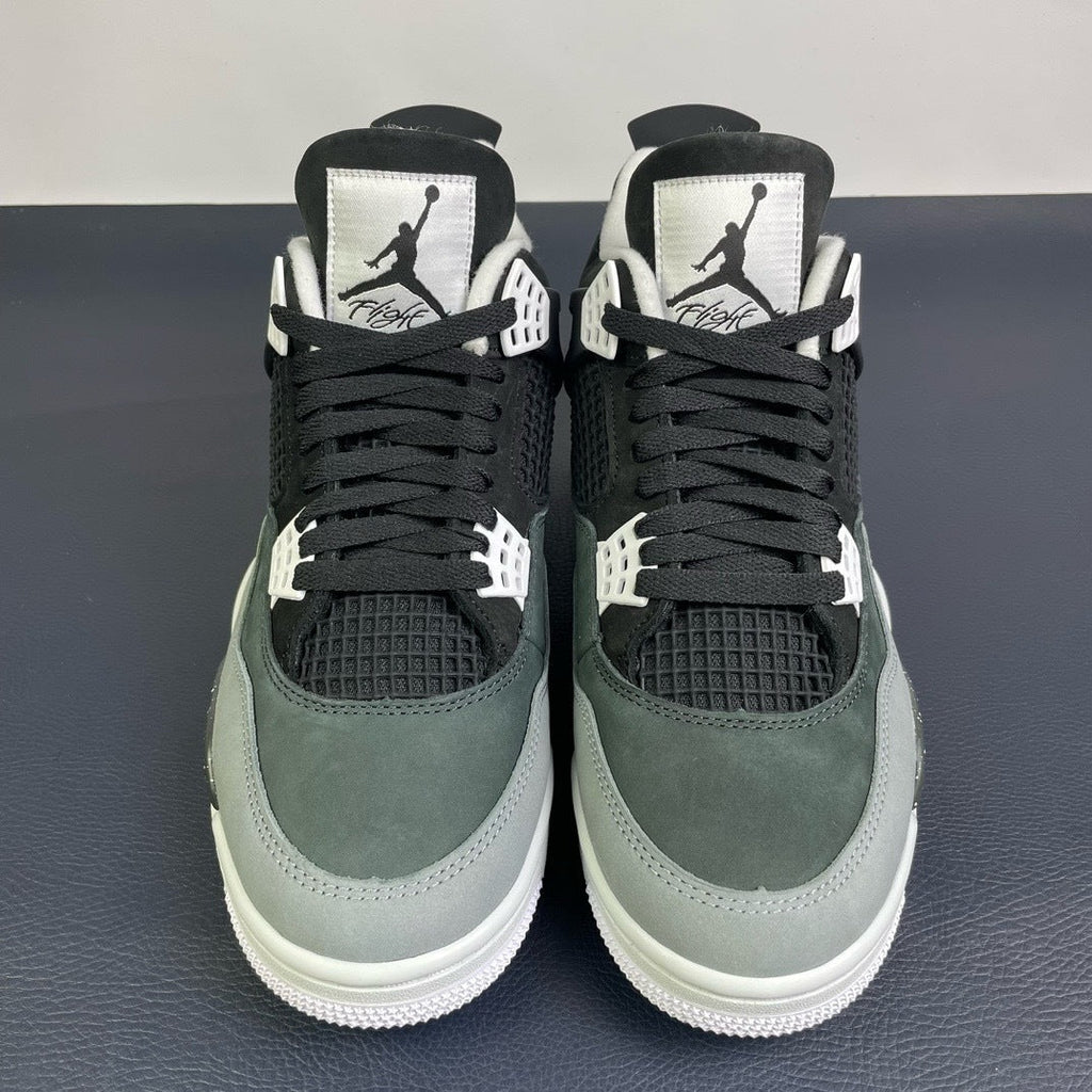 Air Jordan 4 Retro Seafoam - Sole view