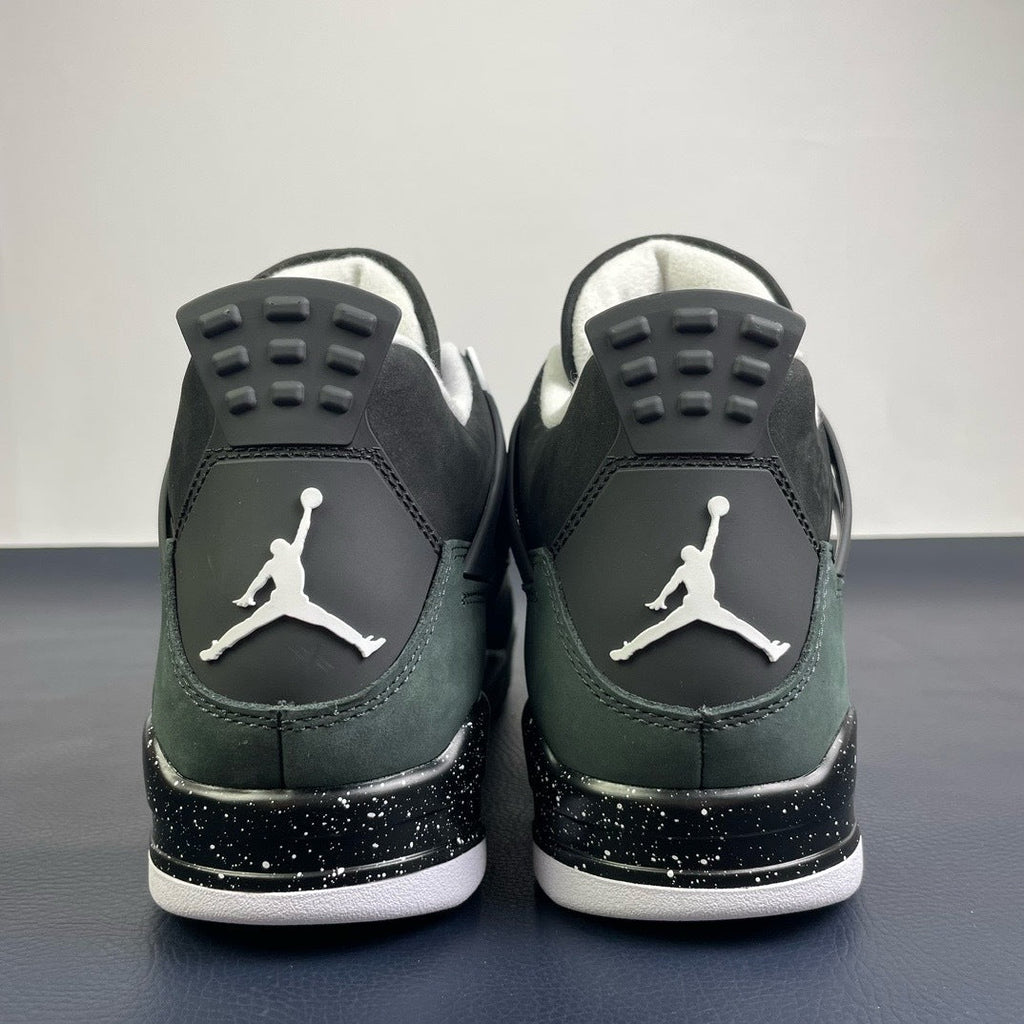 Air Jordan 4 Retro Seafoam - Side view
