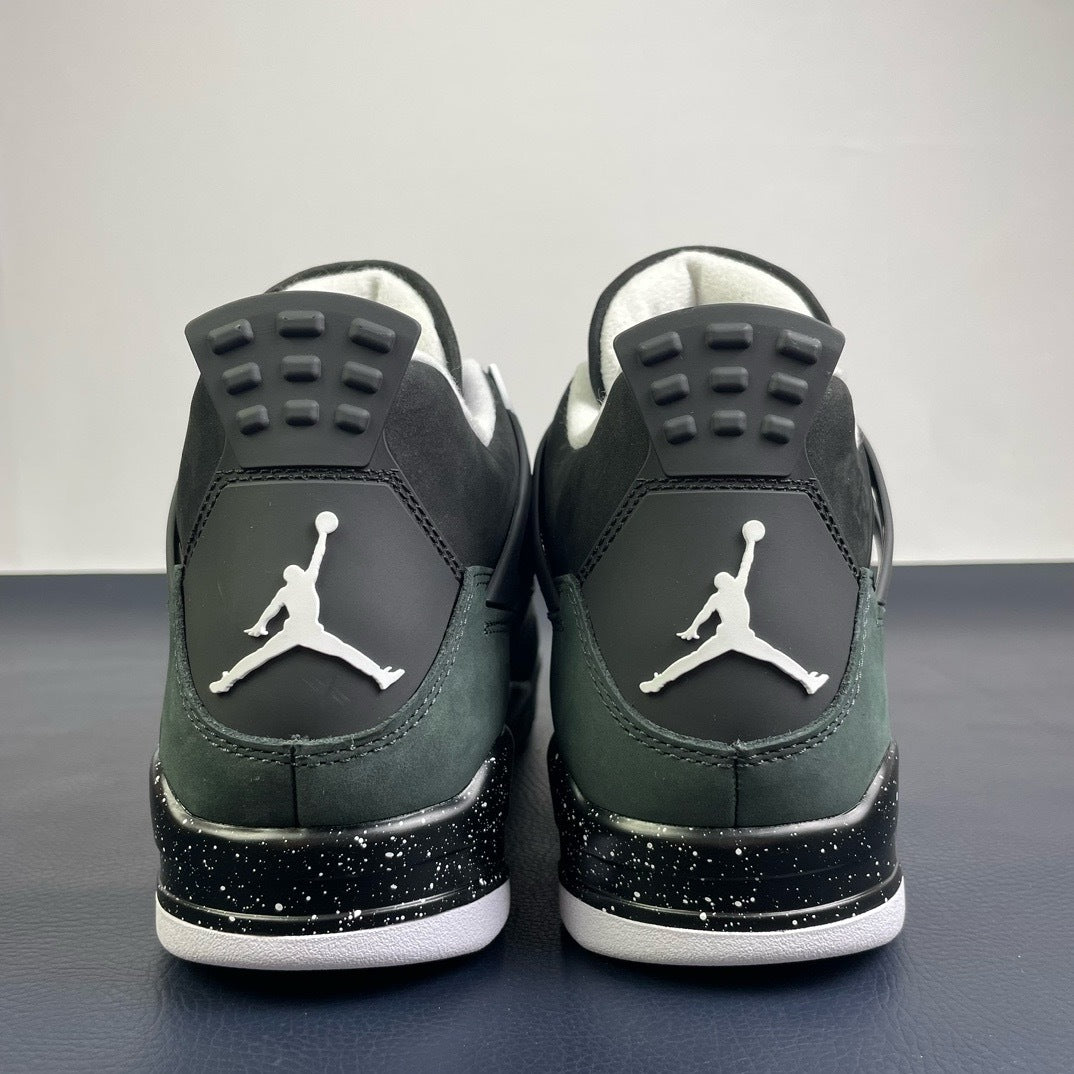 Air Jordan 4 Retro Seafoam - Side view