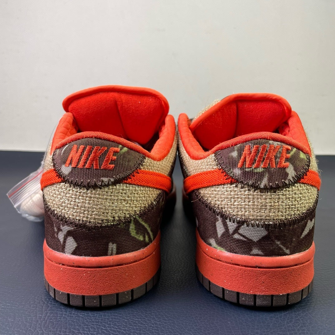 Nike SB Dunk Low Cheech and Chong - medial side profile pair
