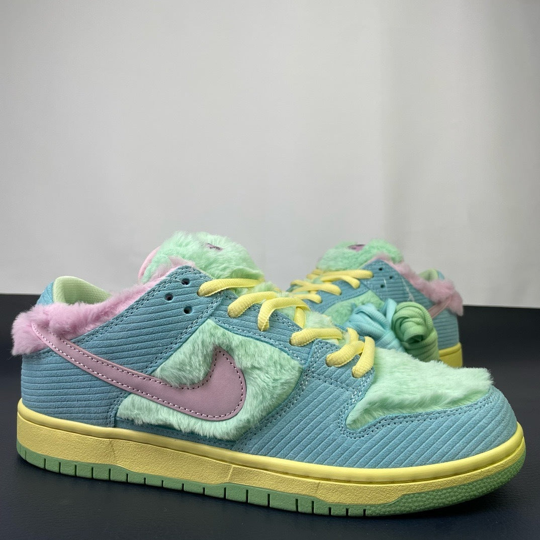 Verdy x Nike SB Dunk Low - front toe view