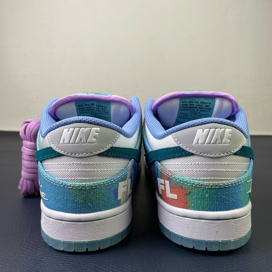 Nike SB Dunk Low Futura Laboratories - heel view showing FL branding and purple lace set