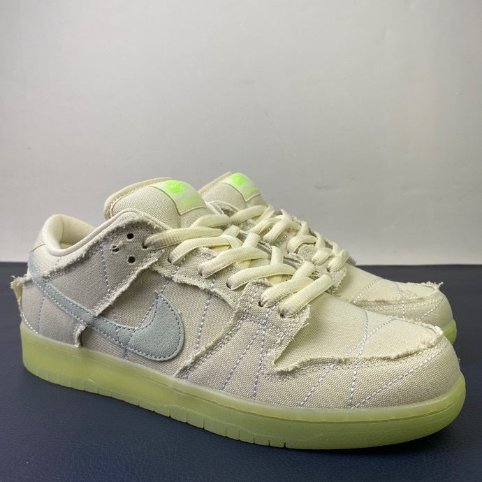 Nike SB Dunk Low Mummy - Side Profile Pair