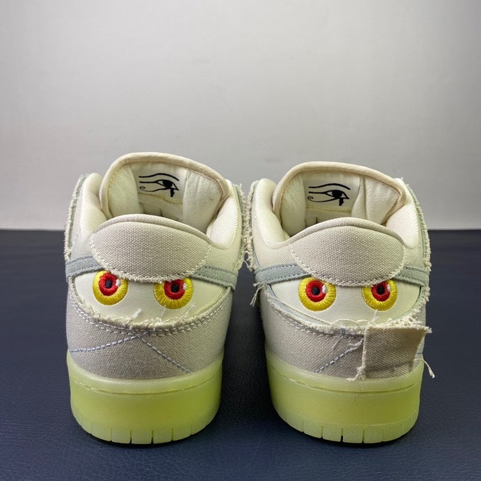Nike SB Dunk Low Mummy - Heel Embroidered Eyes Detail