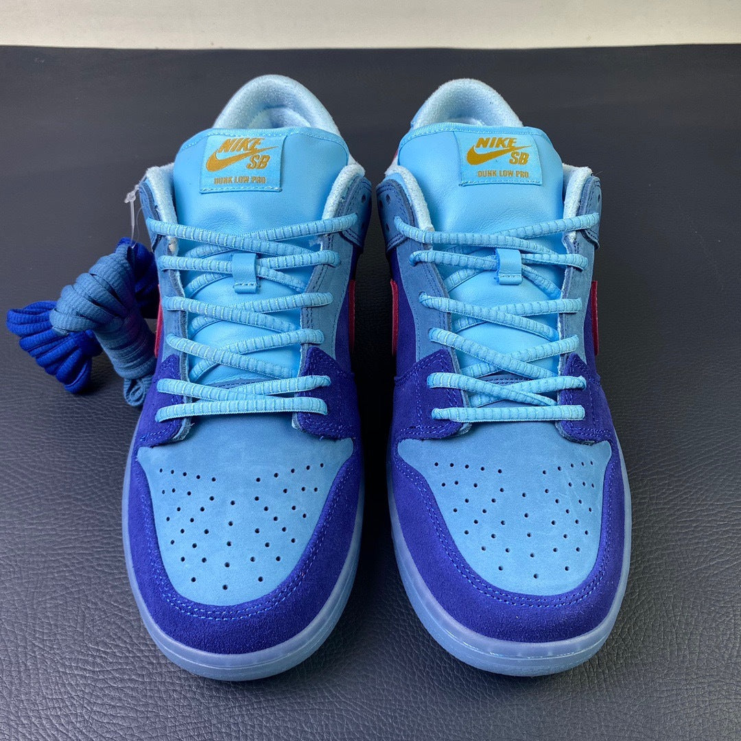Nike SB Dunk Low Pro "Blue Raspberry"