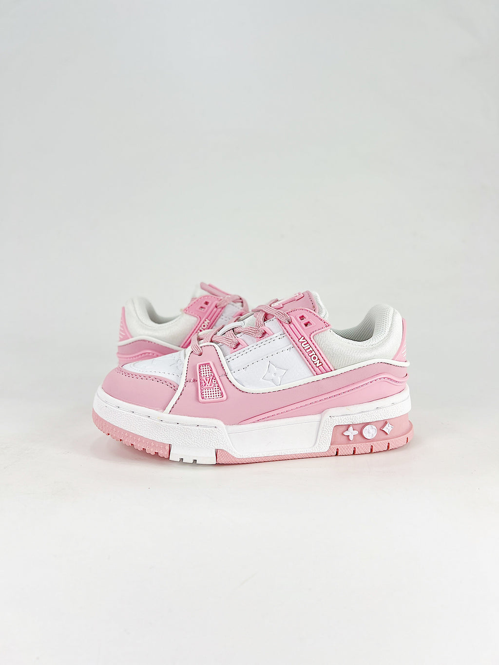 LV Trainer Sneaker Pink White – three-quarter pair view
