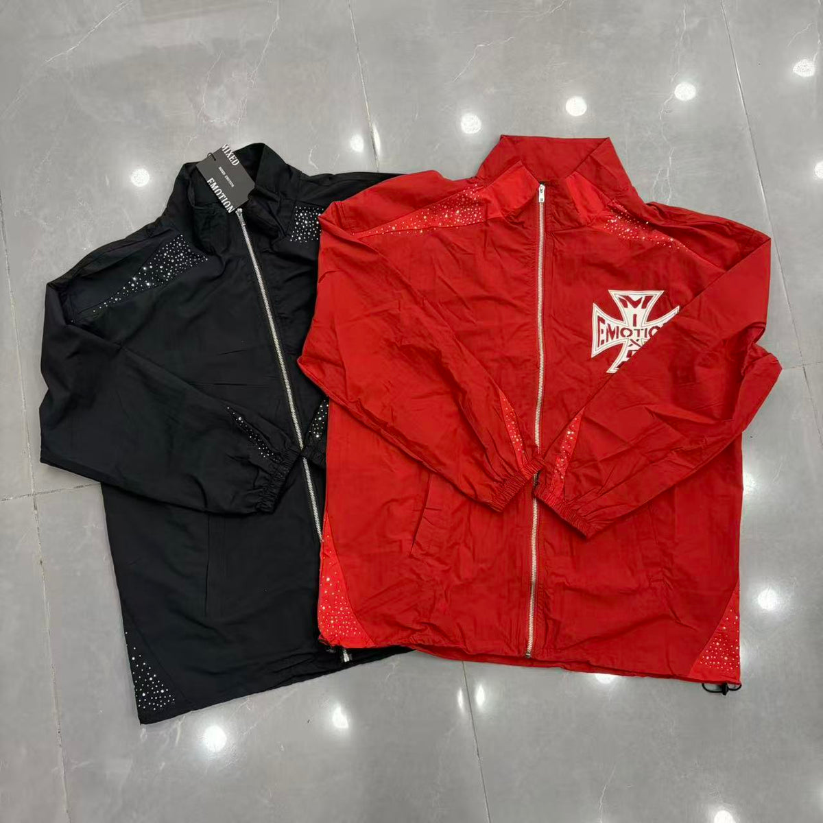 MIXED EMOTION - Tracksuit TOP