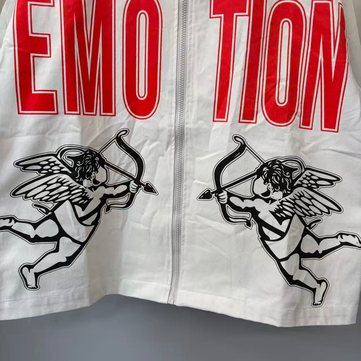MIXED EMOTIONS ZIP UP COLLARD T-SHIRT