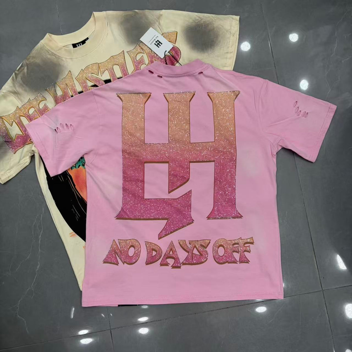 LIFE HUSTLER GRAPHIC T-Shirt
