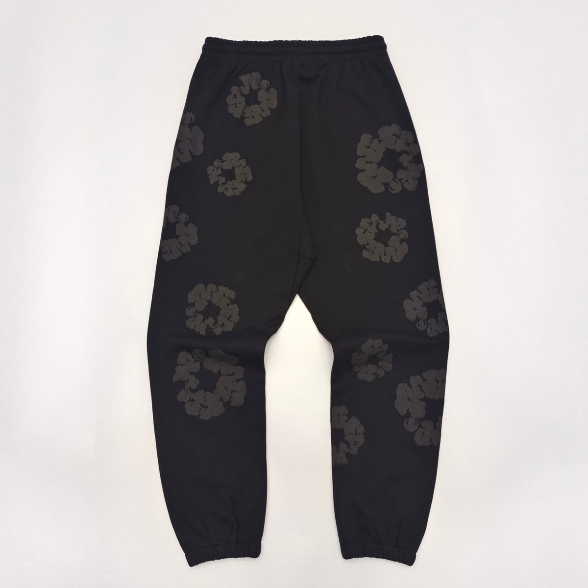 Denim Tears Cotton Wreath Sweatpants Black - Wreath Graphic Detail