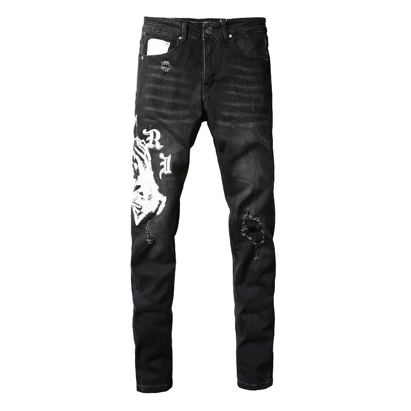 AMIRI gothic tiger embroidery close-up