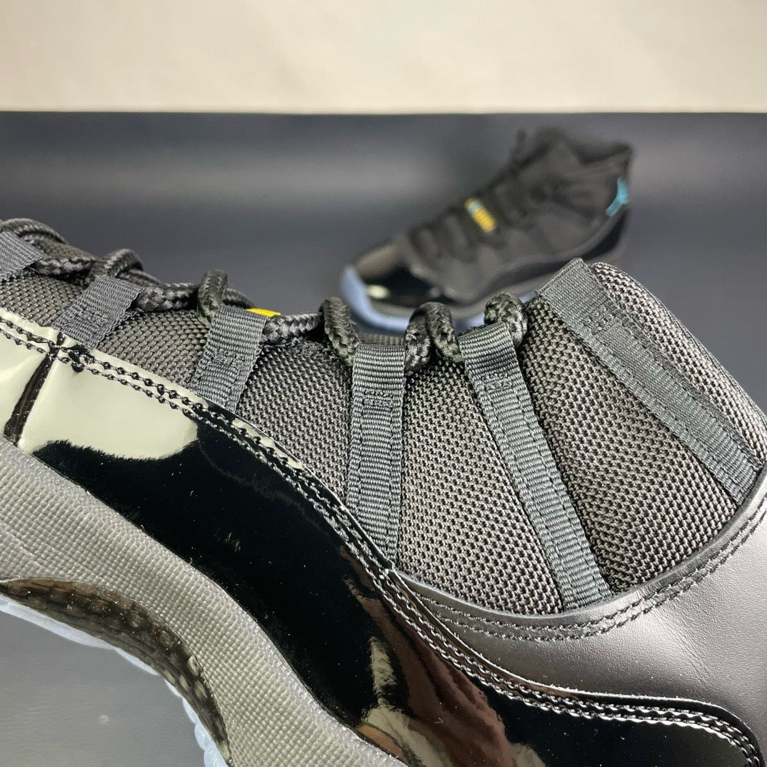 Air Jordan 11 Gamma Blue - Sole view