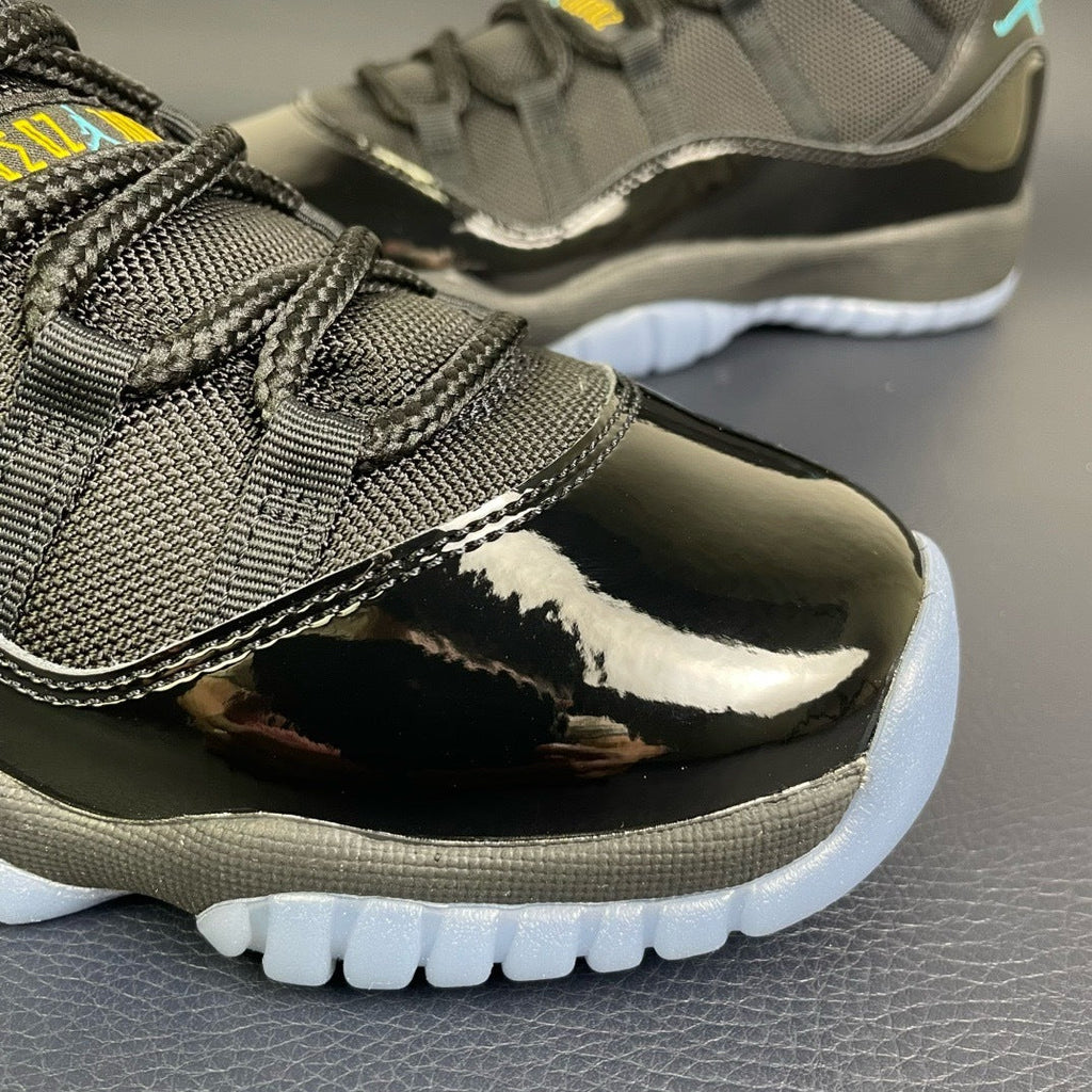 Air Jordan 11 Gamma Blue - Tongue detail