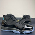 Air Jordan 11 Gamma Blue - Collar detail