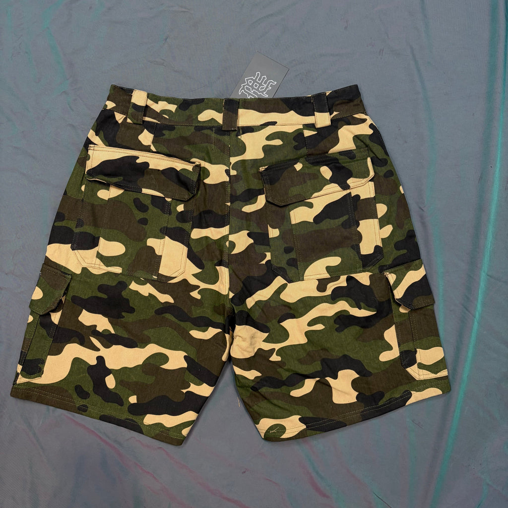 Mixed Emotion Camo Patch Cargo Shorts - patch detail close-up