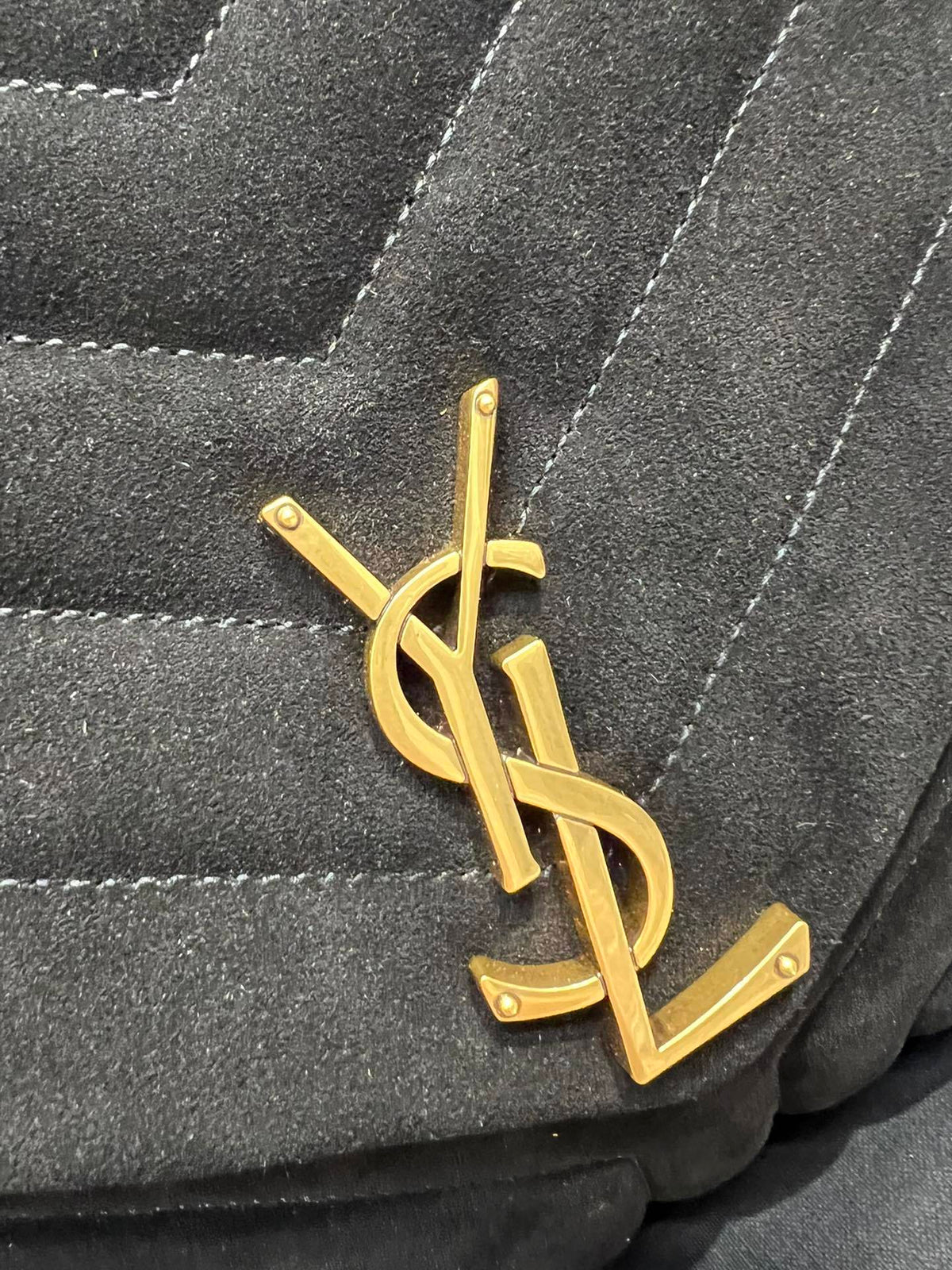 Saint Laurent College Medium Bag Black Suede – close-up of YSL gold monogram hardware