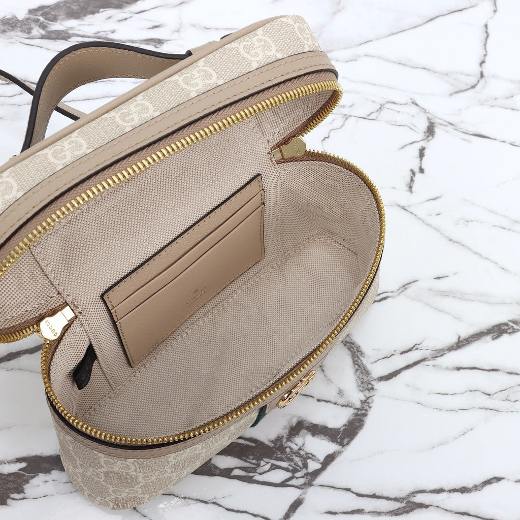 Gucci Ophidia mini bag interior with card slot