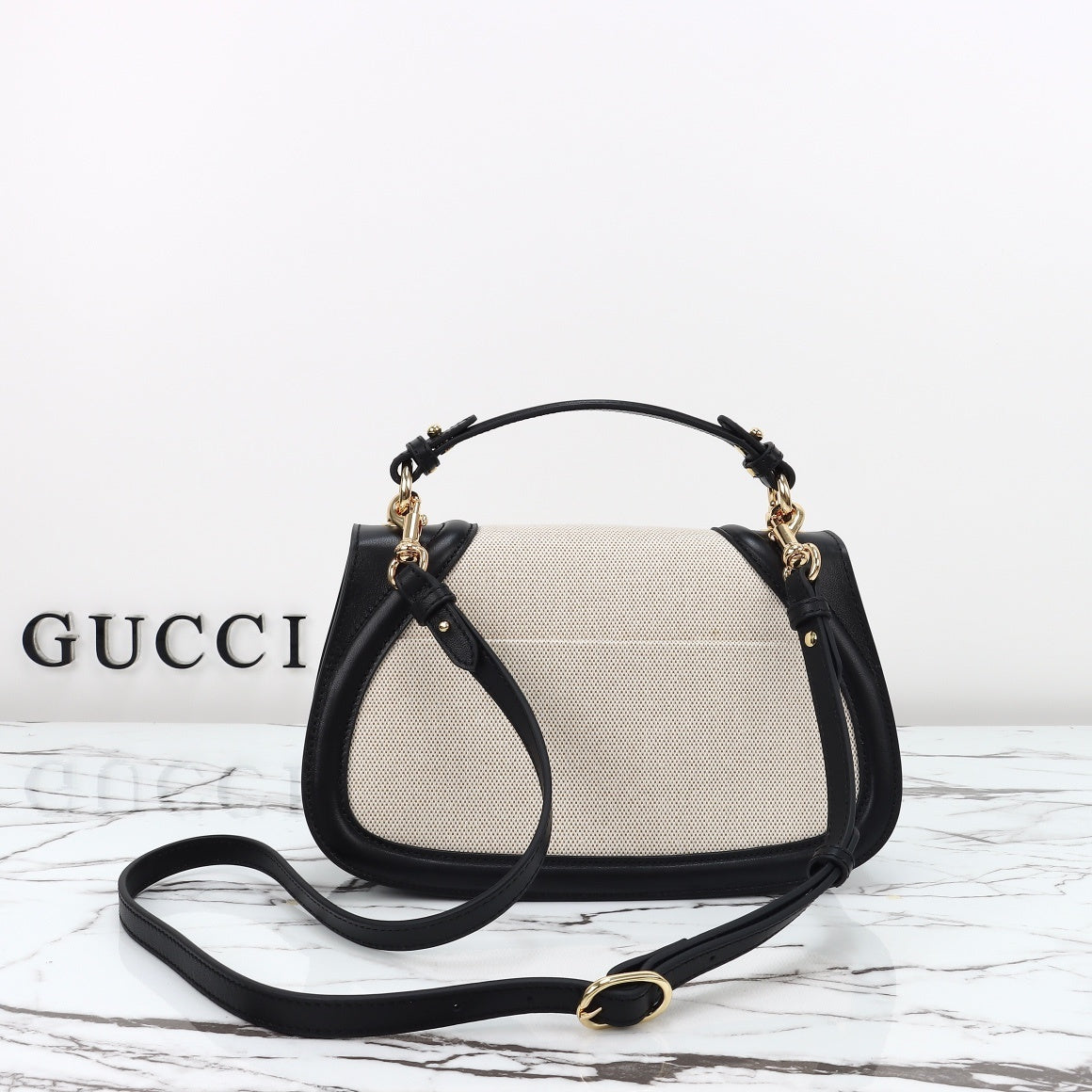 Gucci Blondie bag interior view