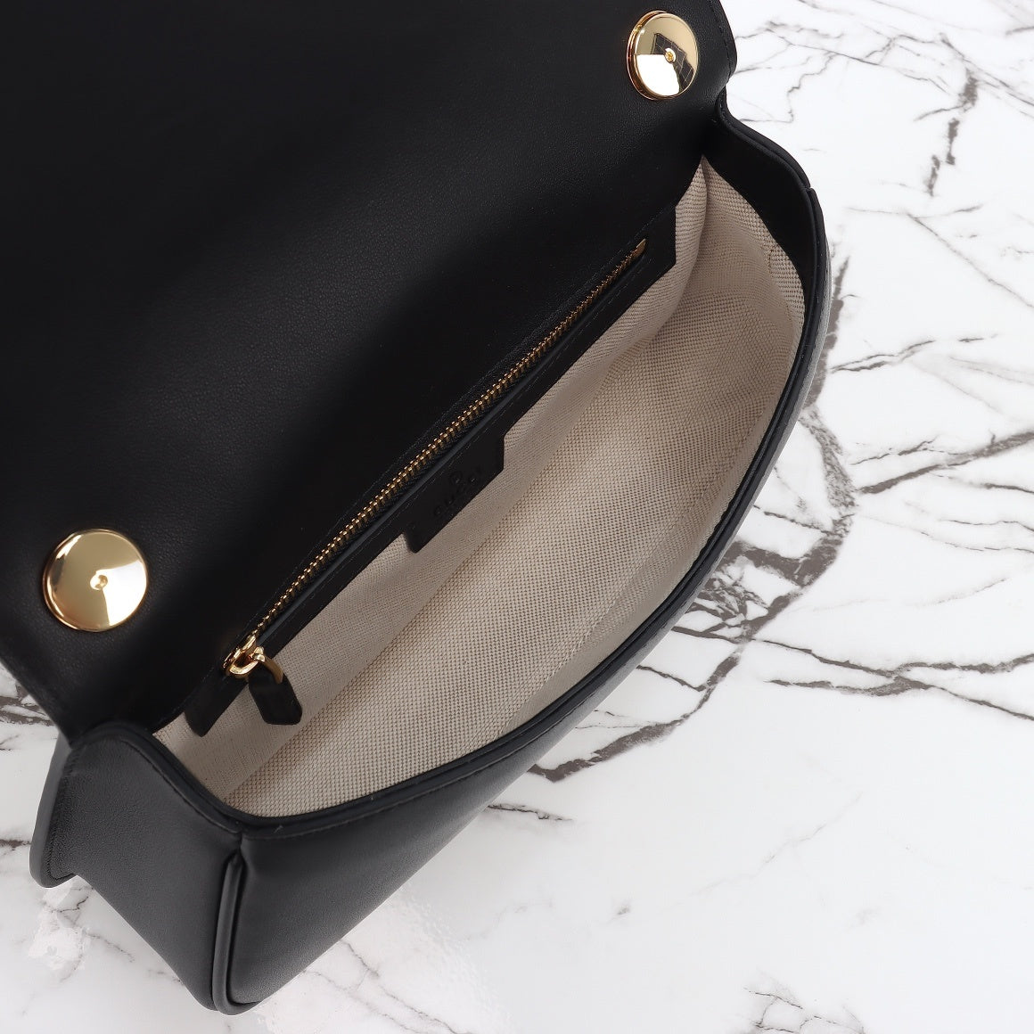 Gucci Blondie bag back view