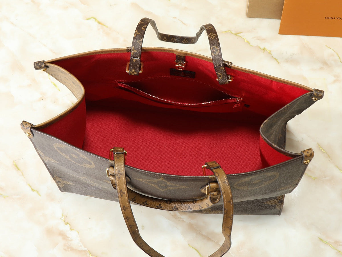 Louis Vuitton OnTheGo GM – Red Interior with Zip Pocket