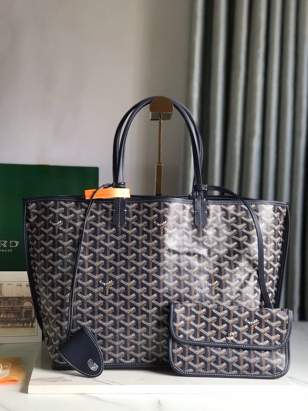 Goyard Saint Louis Tote Black - bottom view