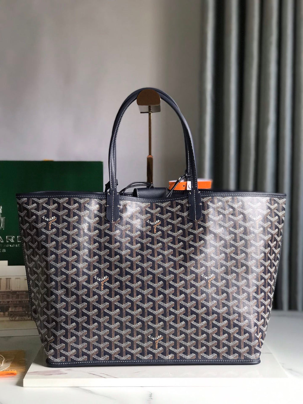Goyard Saint Louis Tote Black - side view