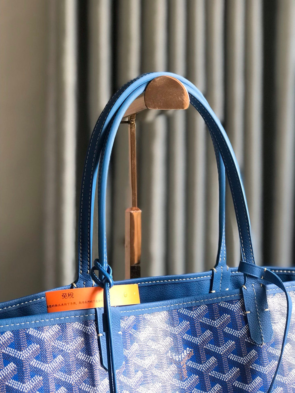Goyard Saint Louis Tote PM Blue - handle detail