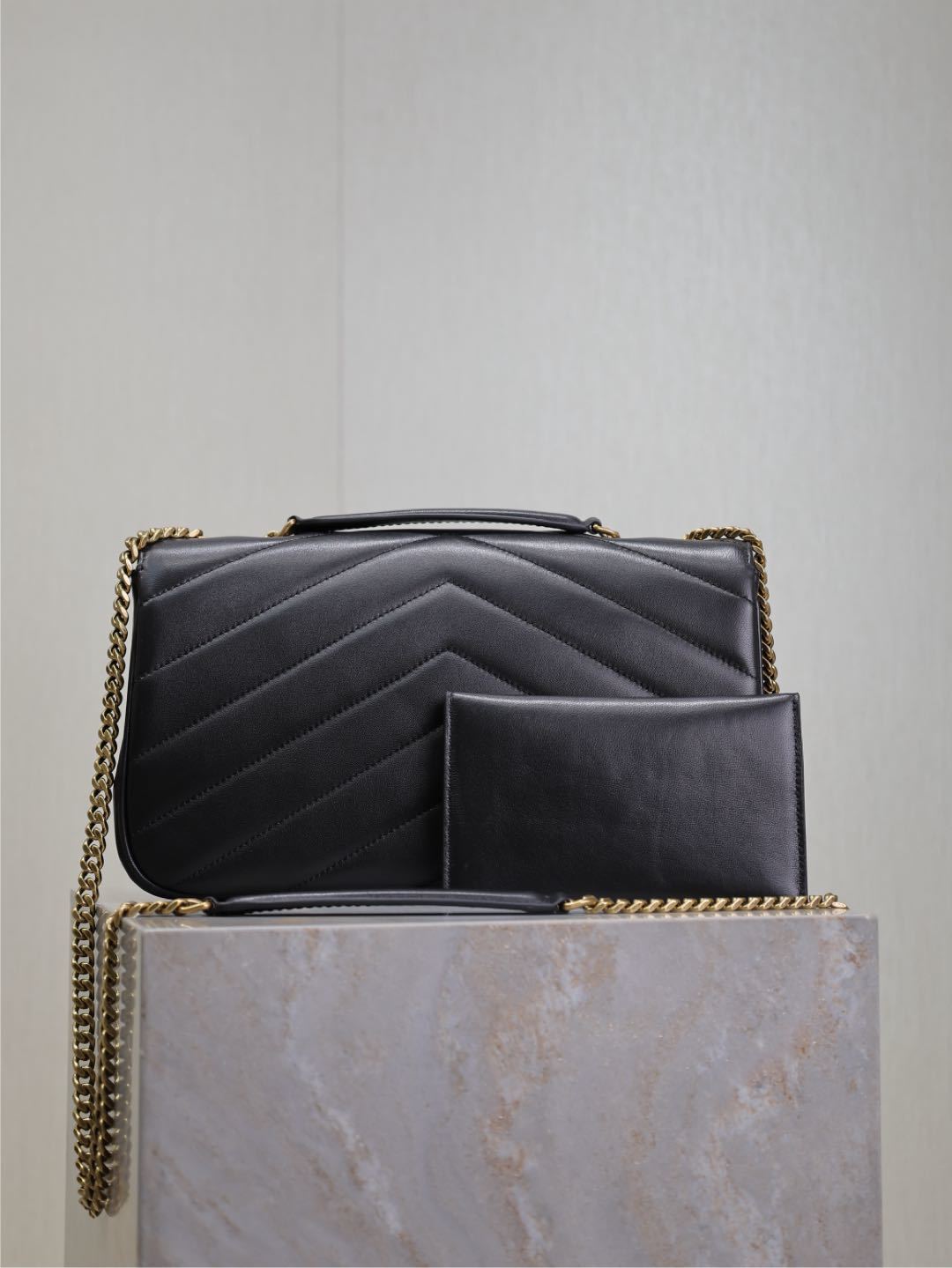 Saint Laurent Loulou Medium Bag - Angled view