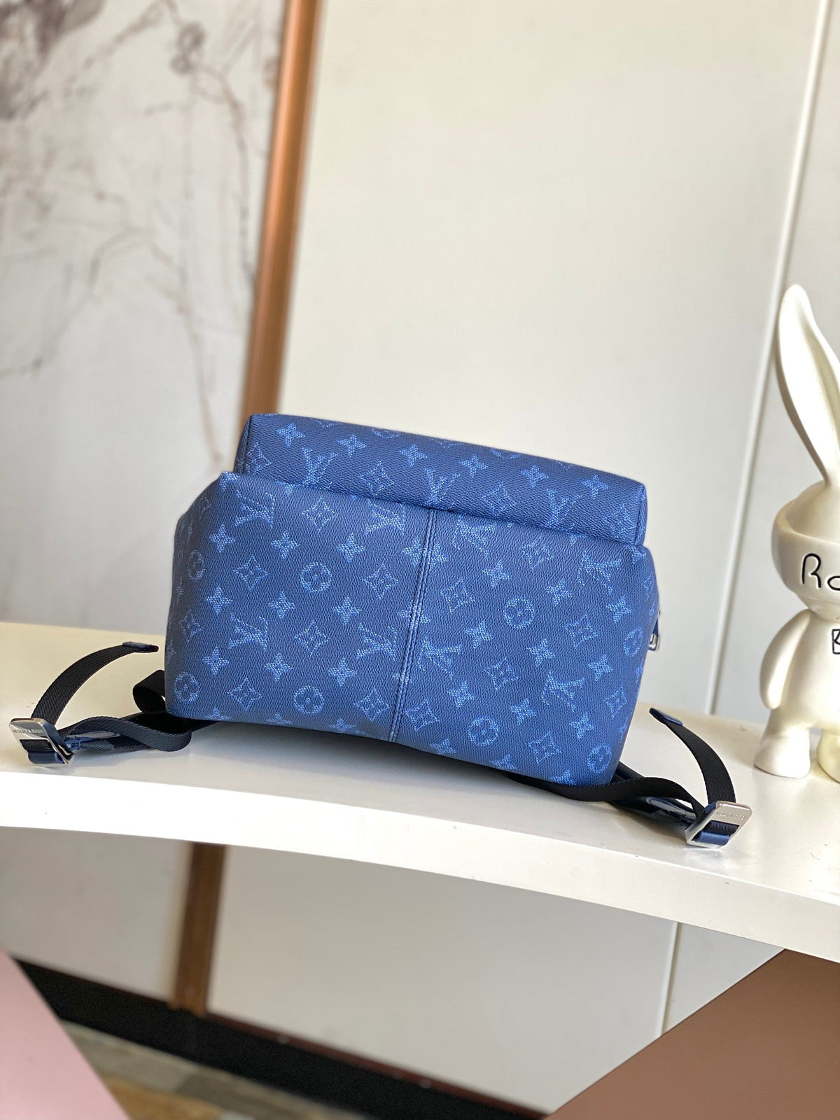 Louis Vuitton Discovery Backpack PM - Front view