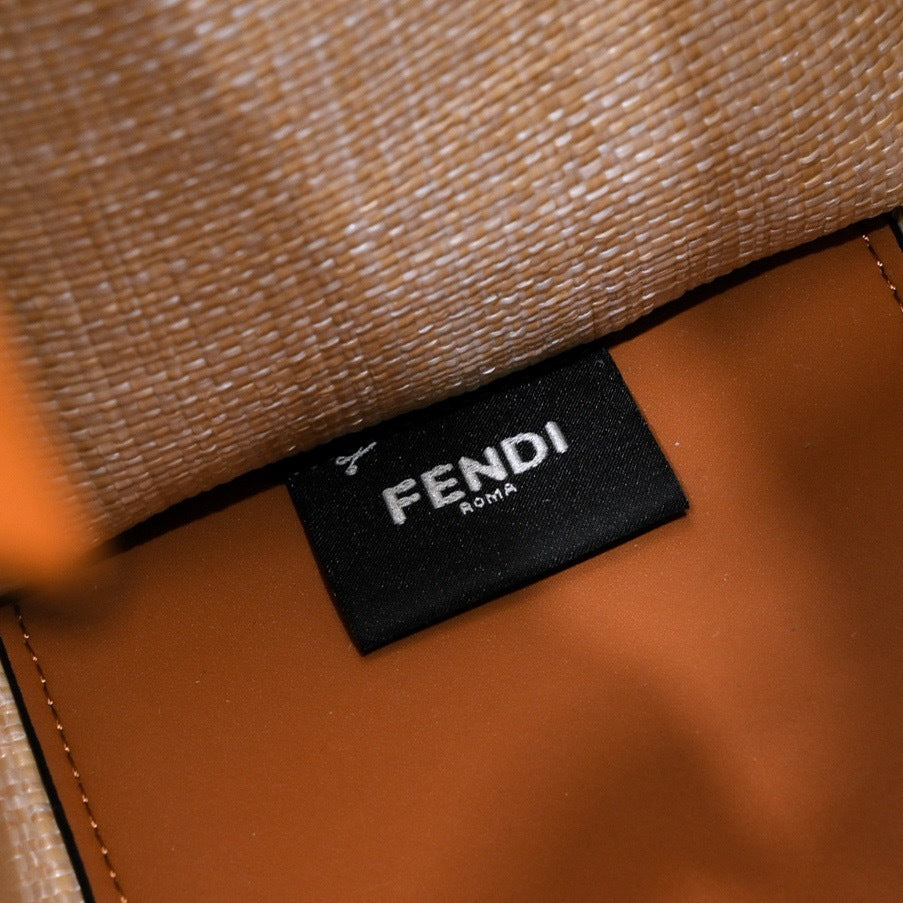 Fendi Sunshine Medium Tote - Scalloped raffia edge and leather trim detail