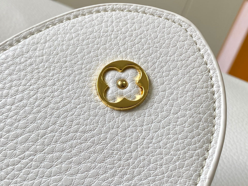 Louis Vuitton Capucines BB pink enamel Monogram Flower chain charm