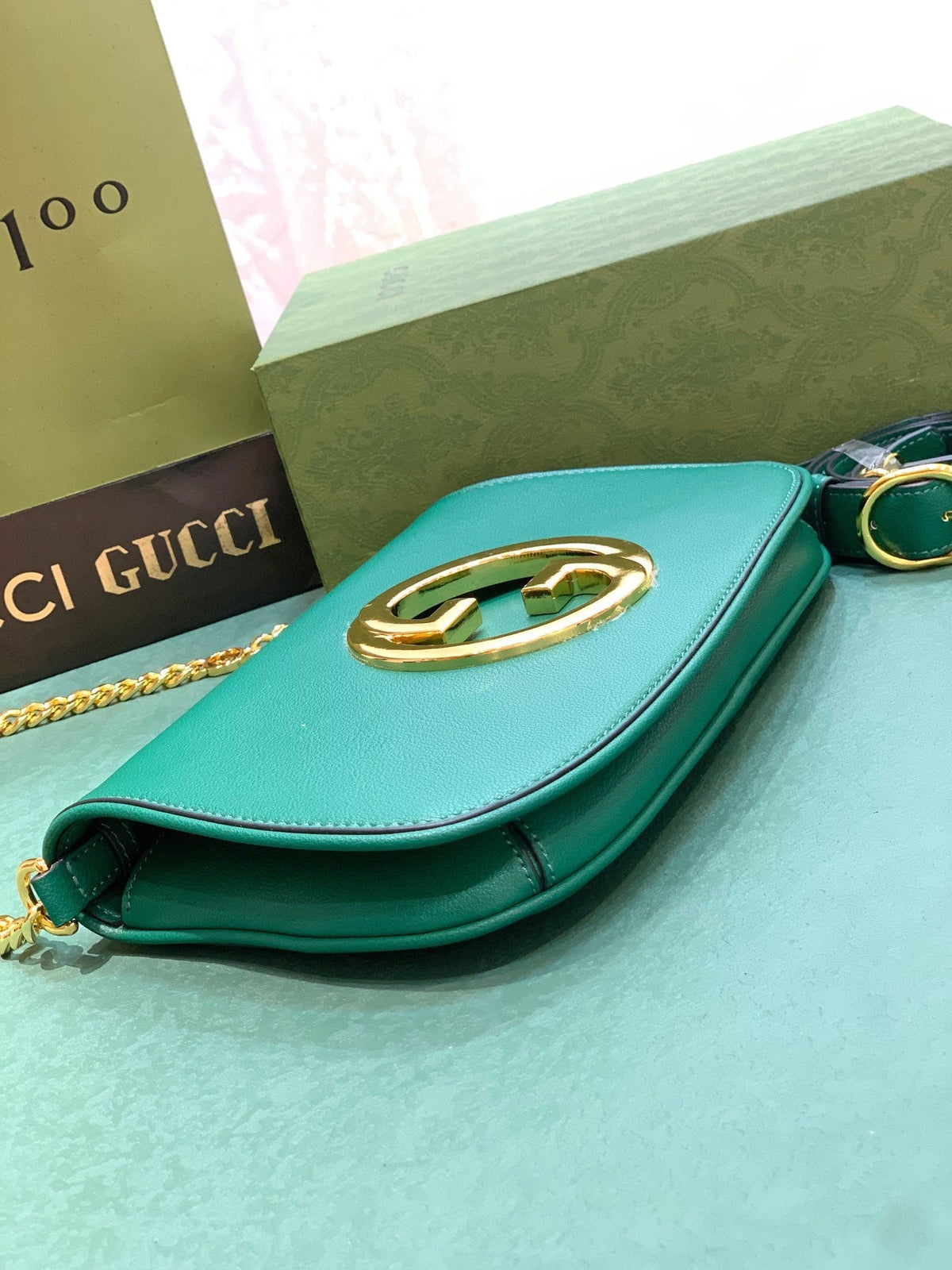 Gucci Blondie Shoulder Bag interior view
