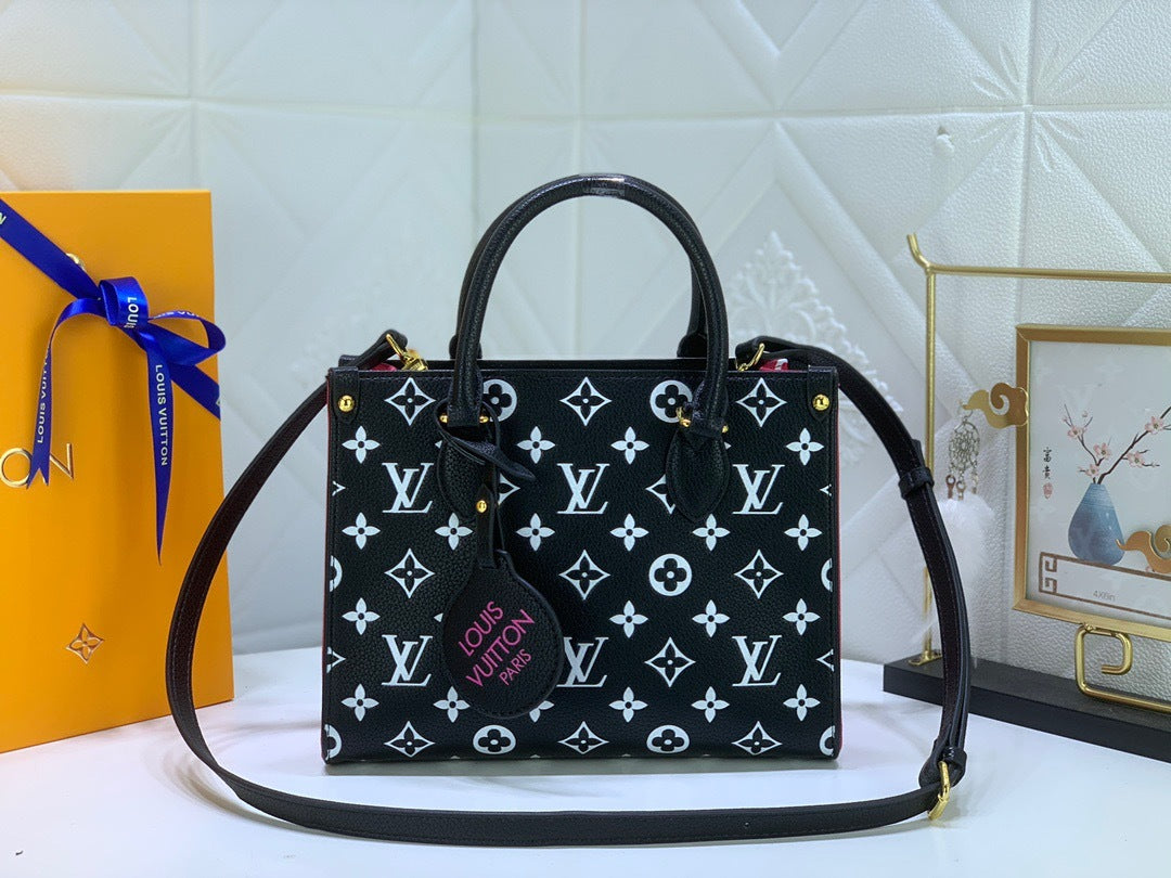 LV OnTheGo MM Bicolor – bottom view black and white monogram