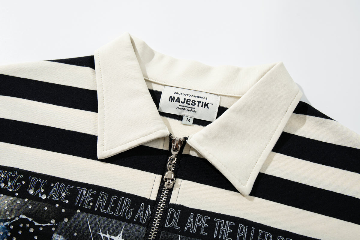 MAJESTIK GRAPHIC ZIP UP COLLARD T-SHIRT