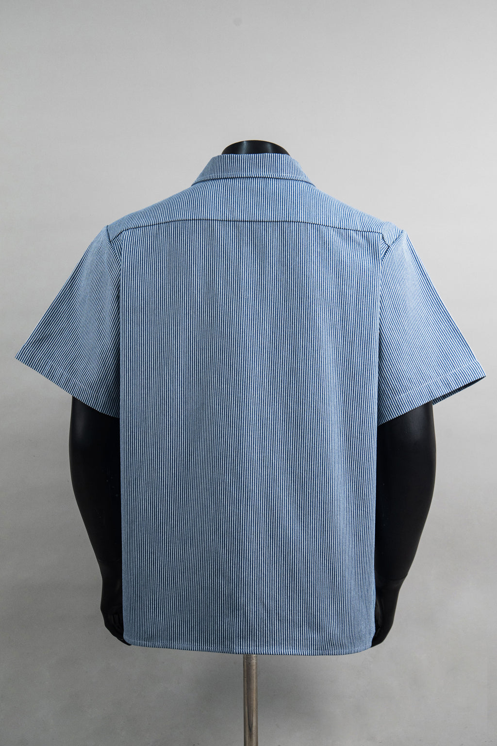 CORTEIZ - BUTTON UP T-SHIRT