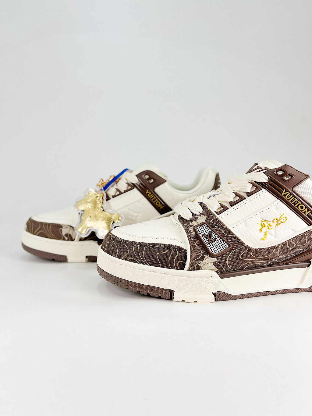 LV Trainer Sneaker Brown Monogram – toe detail
