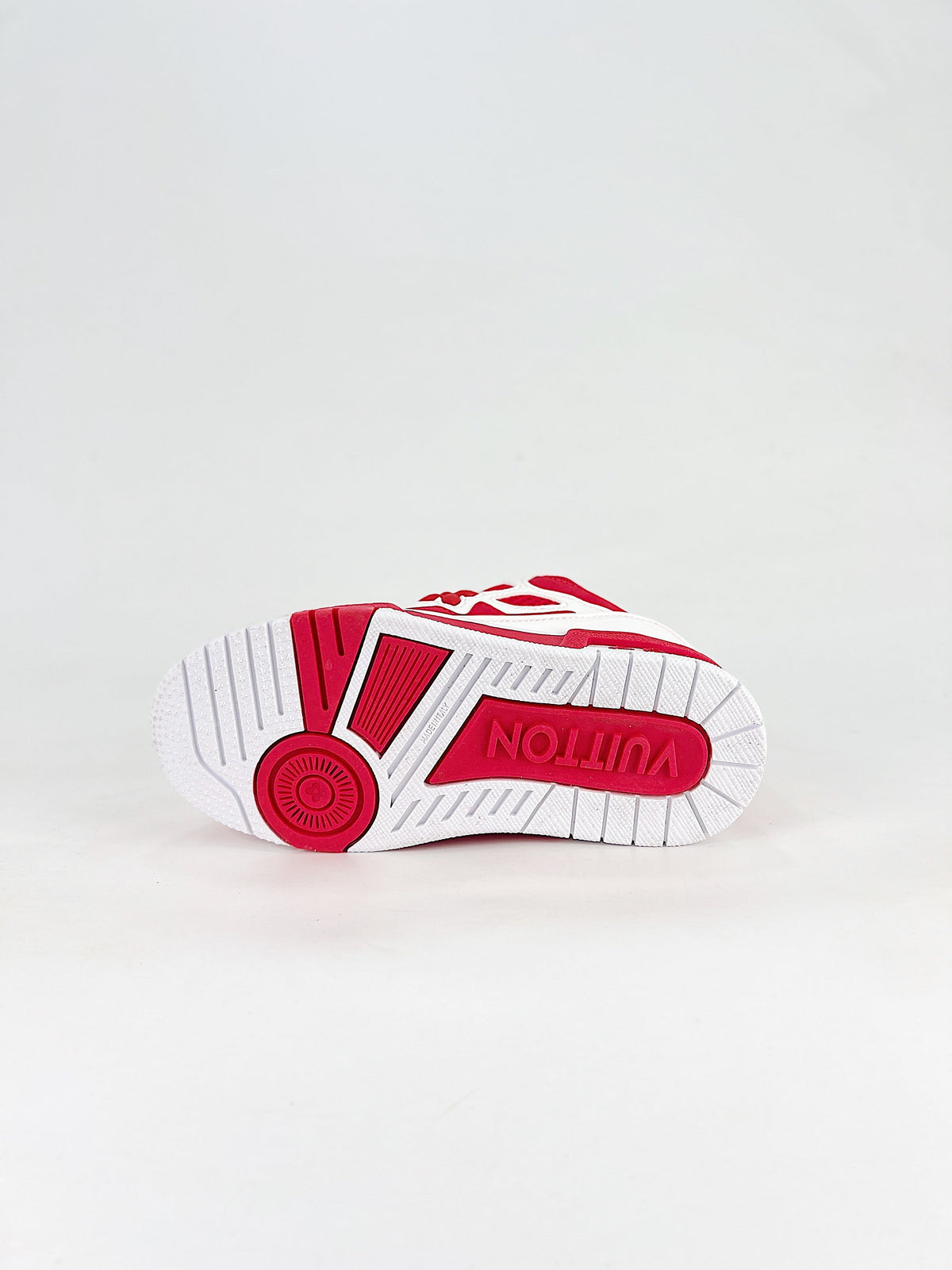 LV Skate Sneaker Red White - Heel rear view pair