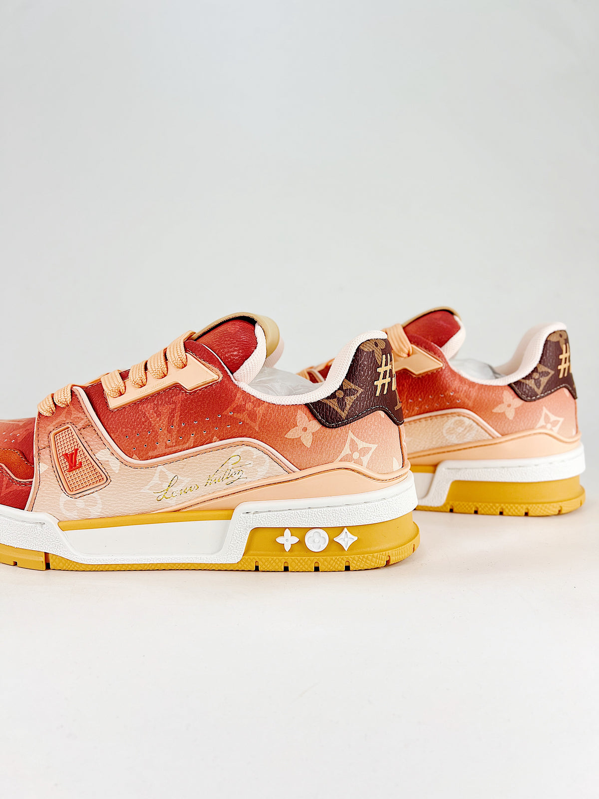 LV Trainer #54 Red Pink Yellow – lateral side profile