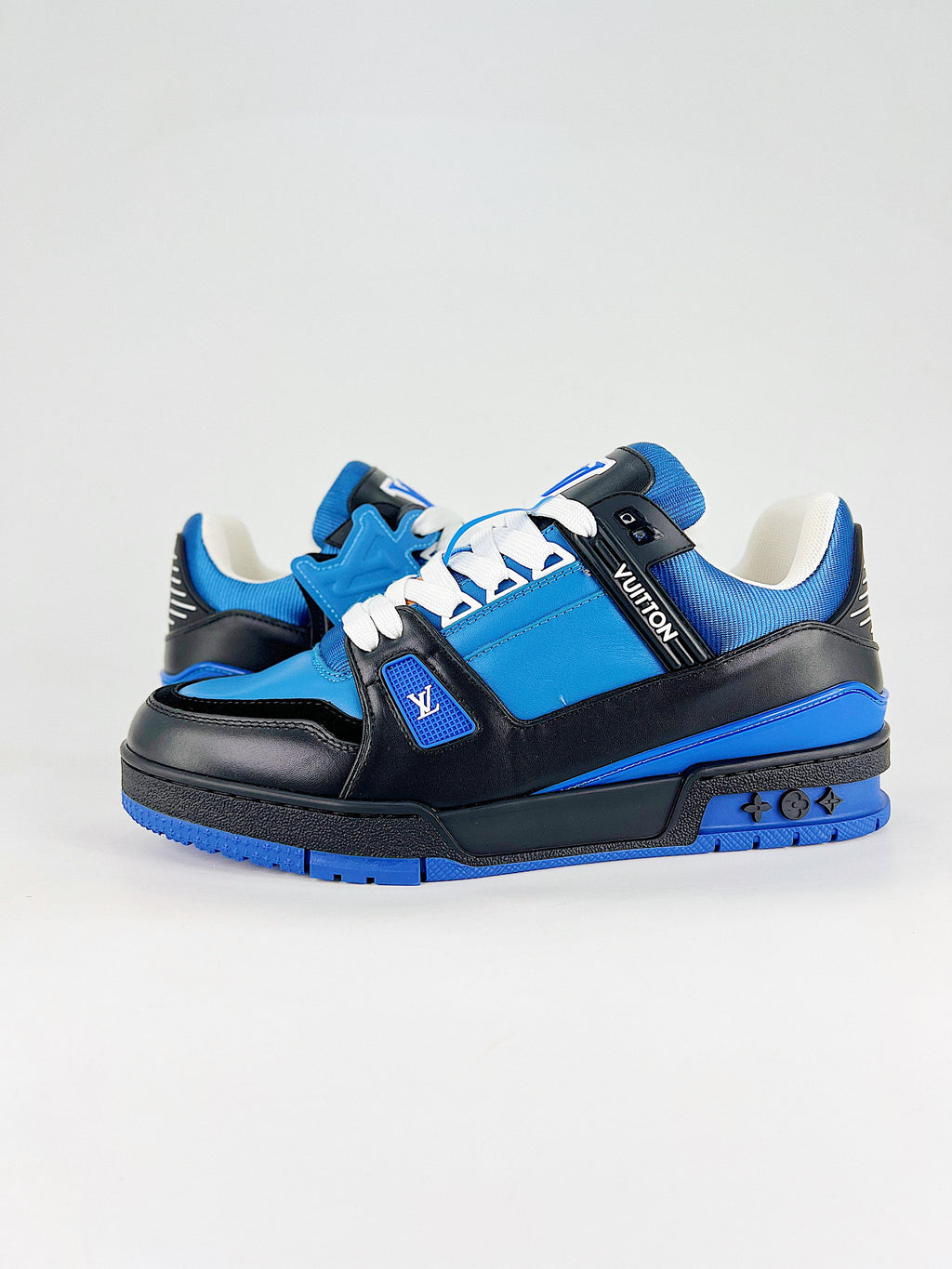 LV Trainer Sneaker Blue Black - Heel view